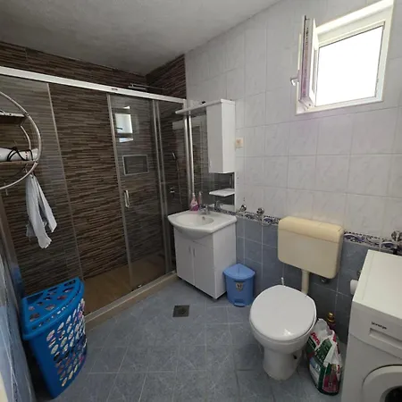 Lamia Apartamento Neum